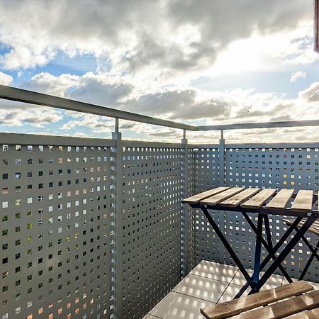 Stylowy Apartament Z Parkingiem Gdansk By Noclegi Renters Zewnętrze zdjęcie