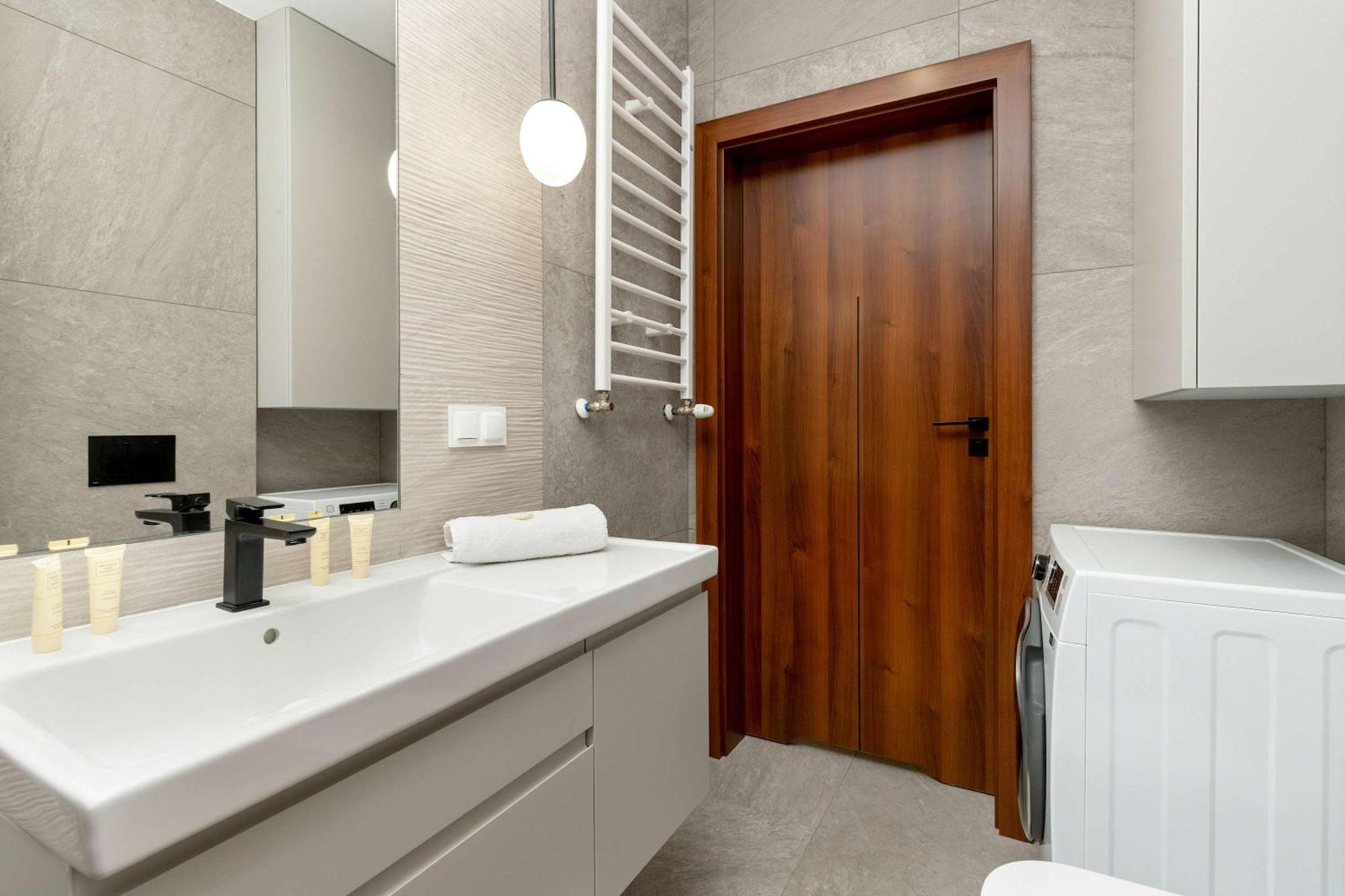 Stylowy Apartament Z Parkingiem Gdansk By Noclegi Renters Zewnętrze zdjęcie